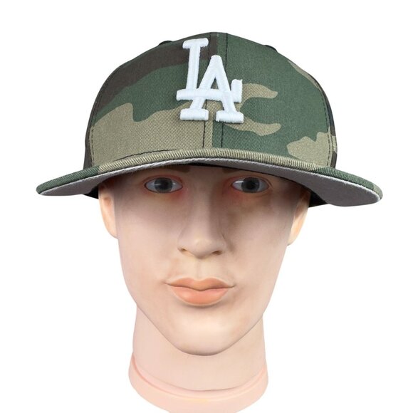 New Era Los Angeles Dodgers Camo Fitted Hat Size 7 1/8 Cotton Green & Brown - Picture 1 of 16
